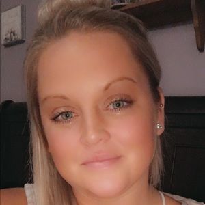 Meet your Posher, Christy